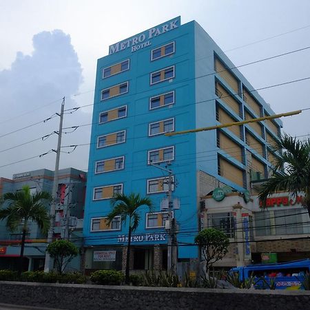 Metro Park Hotel Mandaue Cebu Exterior foto