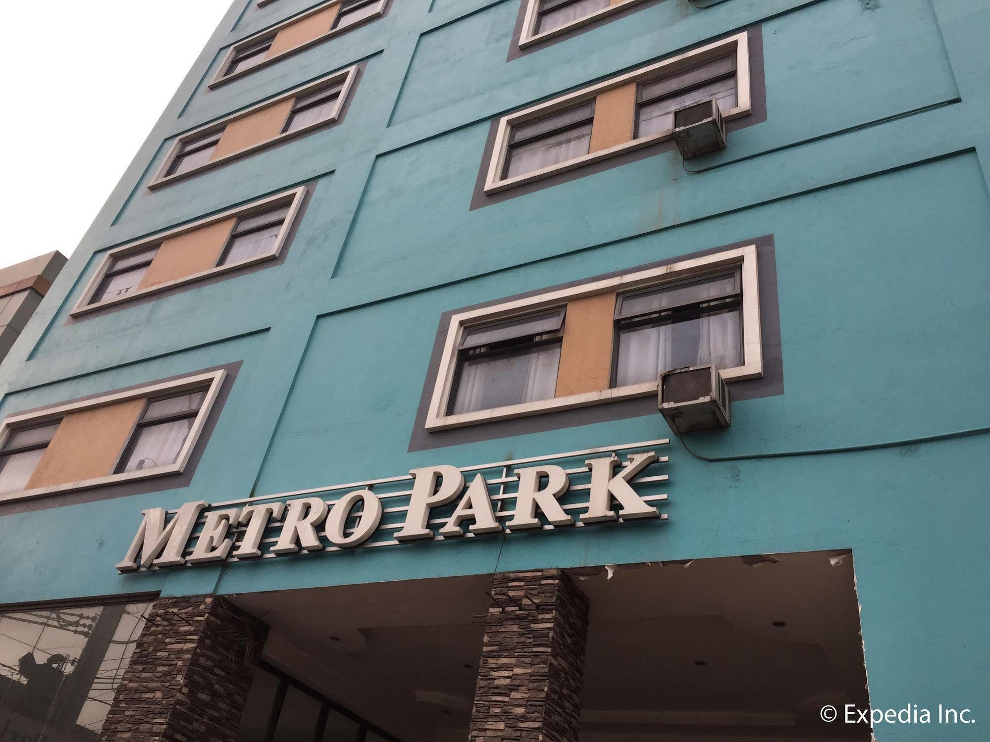 Metro Park Hotel Mandaue Cebu Exterior foto